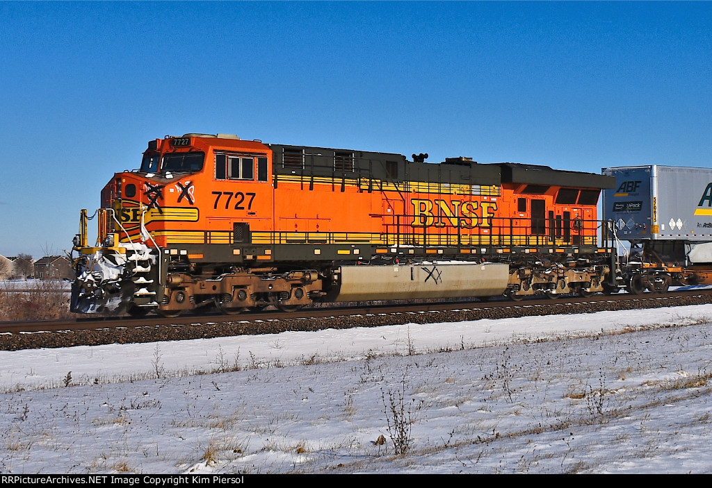 BNSF 7727 Pusher